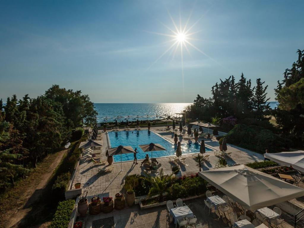 נאה פוטידאה Kassandra Mare Hotel מראה חיצוני תמונה