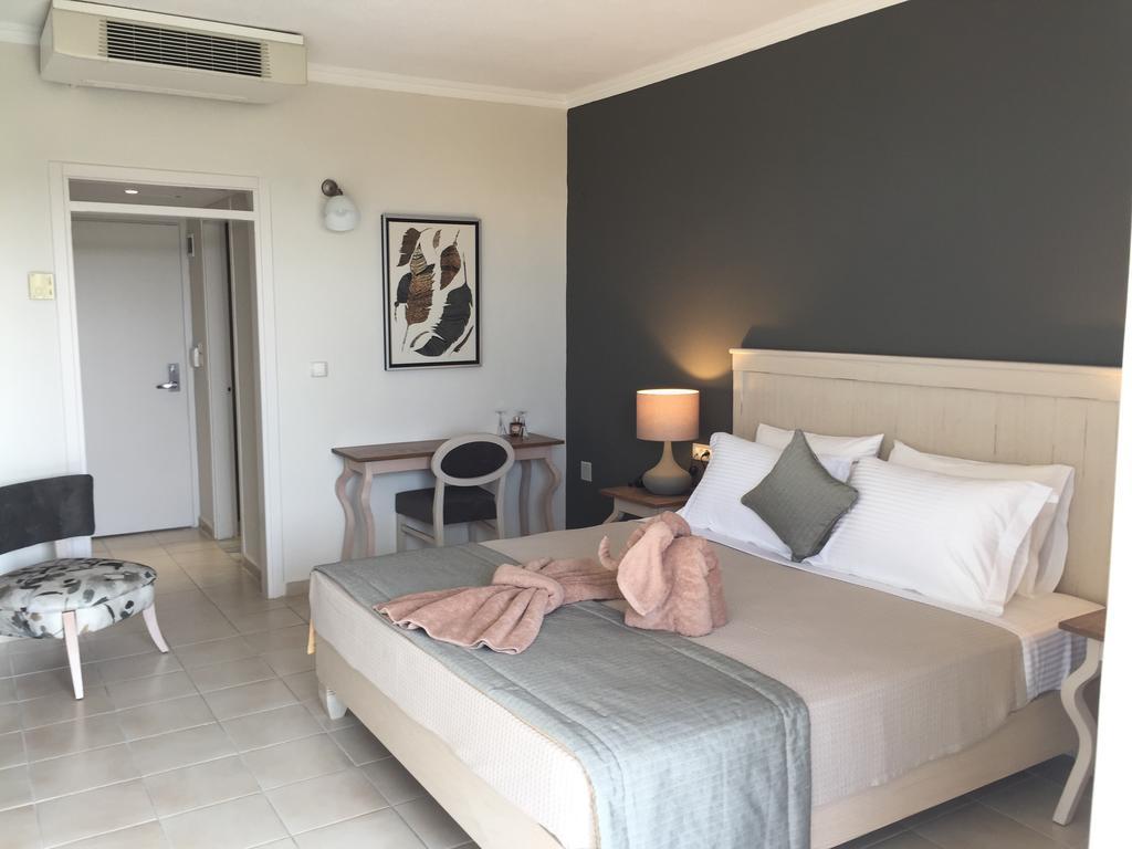נאה פוטידאה Kassandra Mare Hotel מראה חיצוני תמונה